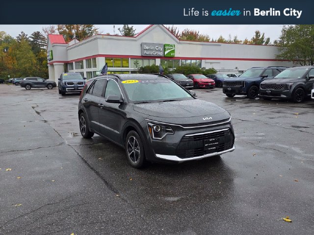 Used 2023 Kia Niro EX FWD image 1