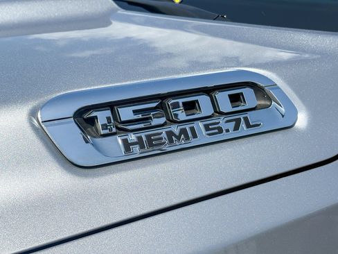 Used 2022 RAM 1500 Big Horn AWD/4WD image 6