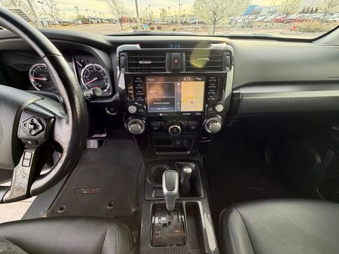 Used 2024 Toyota 4Runner TRD Off-Road Premium image 27