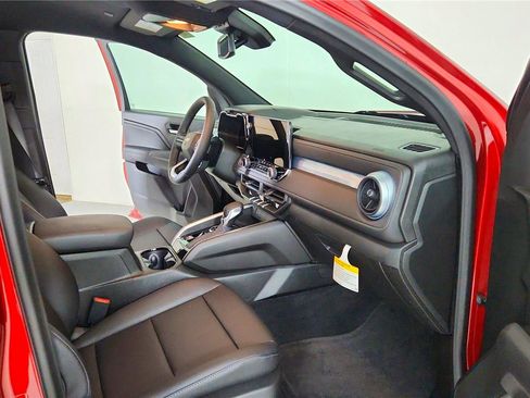 Used 2026 Chevrolet Colorado LT w/ LT Convenience Package AWD/4WD image 36