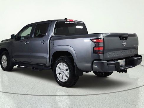 Used 2023 Nissan Frontier SV w/ Technology Package AWD/4WD image 5