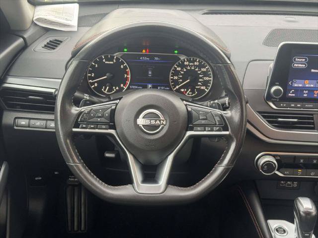Used 2024 Nissan Altima 2.5 SR FWD image 14