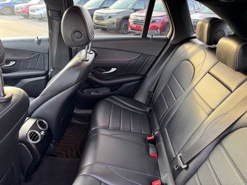 Used 2022 Mercedes-Benz GLC 300 4MATIC image 16