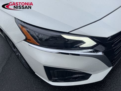 Used 2024 Nissan Altima 2.5 SV image 23