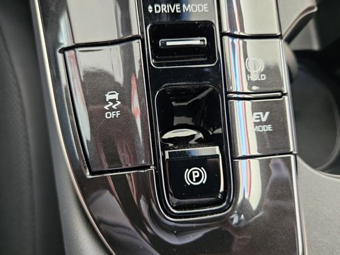 New 2026 Toyota Crown XLE image 13