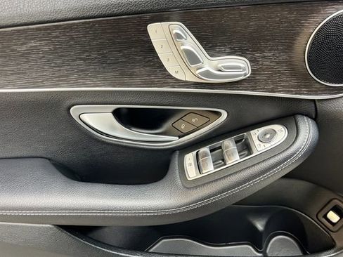 Used 2020 Mercedes-Benz C 300 C 300 image 11