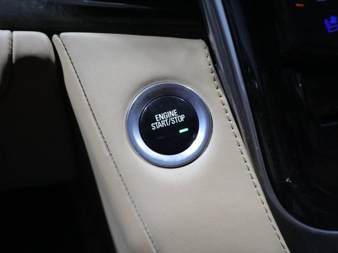 Used 2020 Cadillac Escalade Platinum AWD/4WD image 30