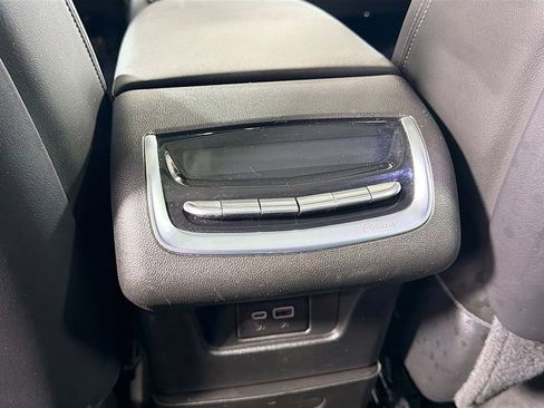 Used 2024 Cadillac XT6 Premium Luxury AWD/4WD image 28
