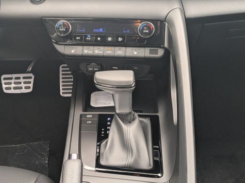 New 2026 Hyundai Elantra SEL Sport FWD image 21