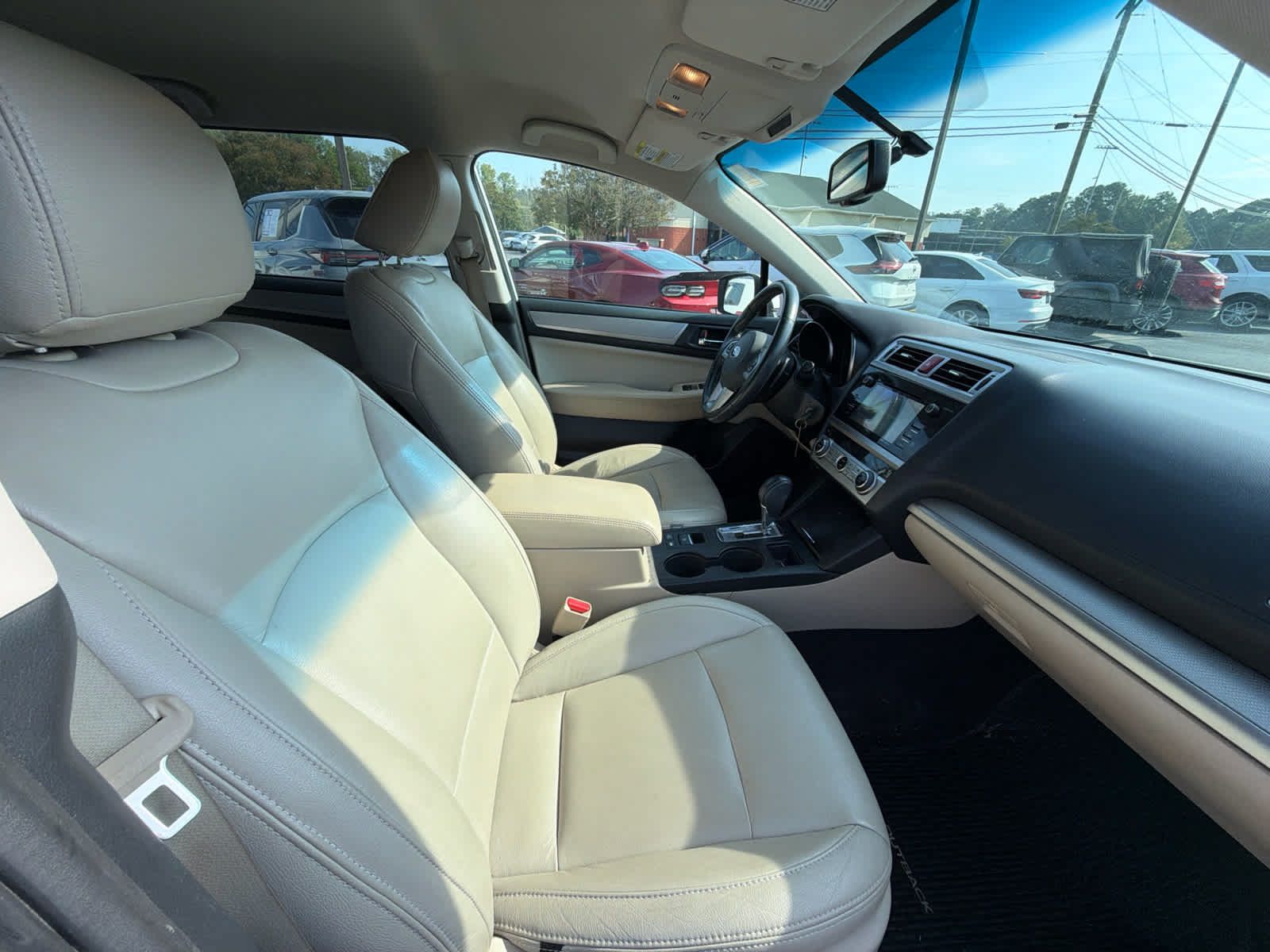 Used 2015 Subaru Outback 2.5i Premium AWD/4WD image 15