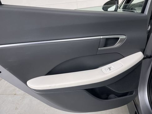 Used 2021 Hyundai Sonata SEL image 19