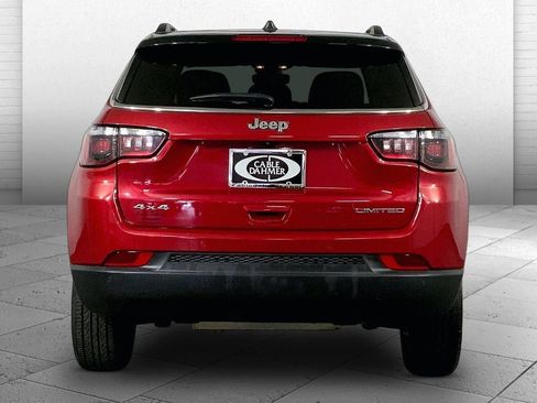 Used 2025 Jeep Compass Limited AWD/4WD image 3