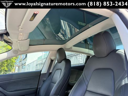 Used 2019 Tesla Model 3 Standard Range image 21