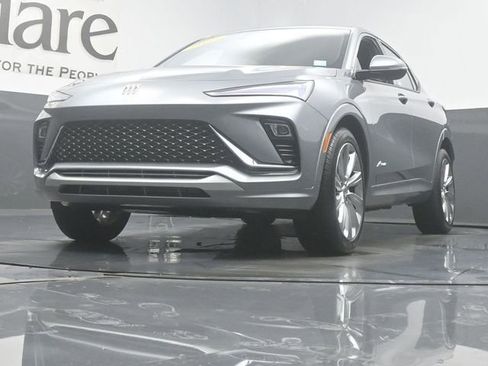 Used 2025 Buick Envista Avenir FWD image 4