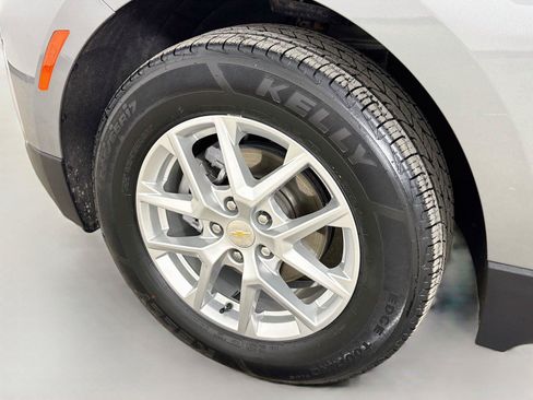 Used 2024 Chevrolet Equinox LT AWD/4WD image 31