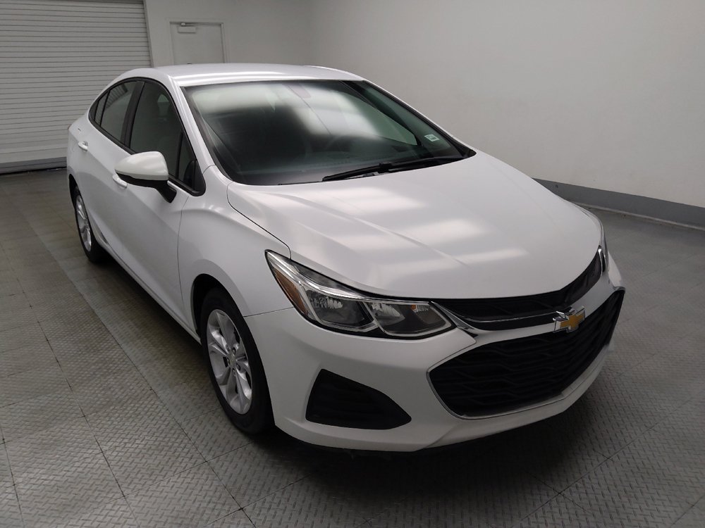 Used 2019 Chevrolet Cruze LS w/ LS Convenience Package FWD image 13