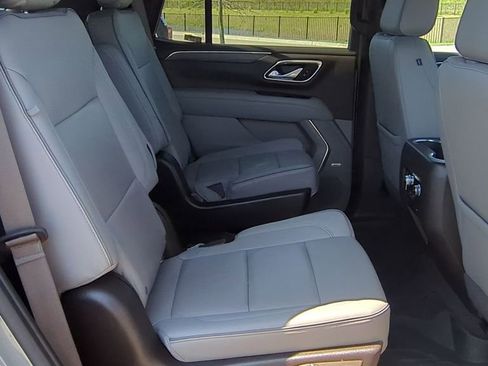 Used 2022 GMC Yukon SLT image 22