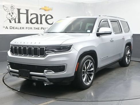 Used 2022 Jeep Wagoneer Series III w/ Premium Group I AWD/4WD image 36