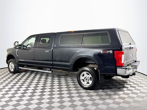 Used 2017 Ford F250 XLT w/ Snow Plow Prep Package image 6
