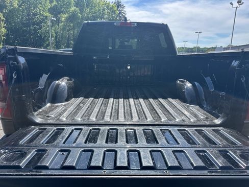 Used 2023 RAM 1500 Laramie AWD/4WD image 22