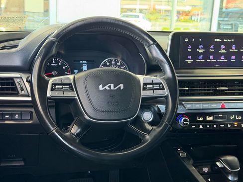 Used 2022 Kia Telluride S FWD image 29