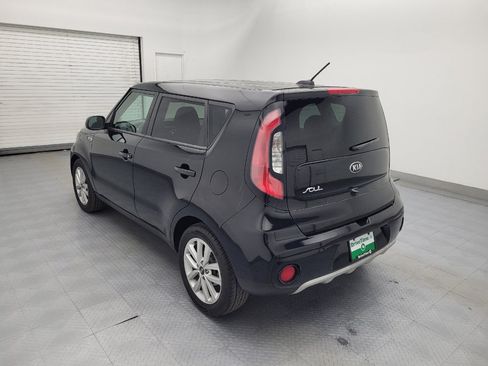 Used 2019 Kia Soul + image 5