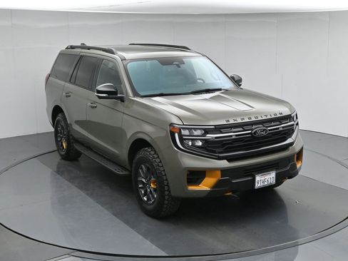 Certified 2025 Ford Expedition Tremor AWD/4WD image 44