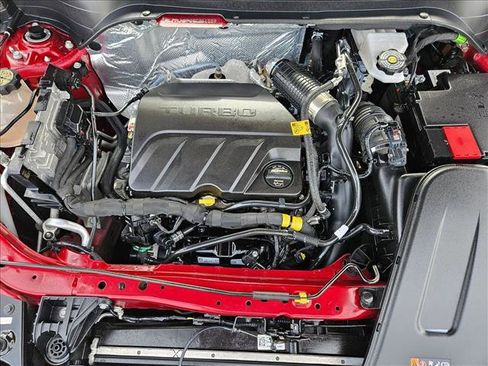 Used 2025 Chevrolet Trax LT w/ LT Convenience Package image 26