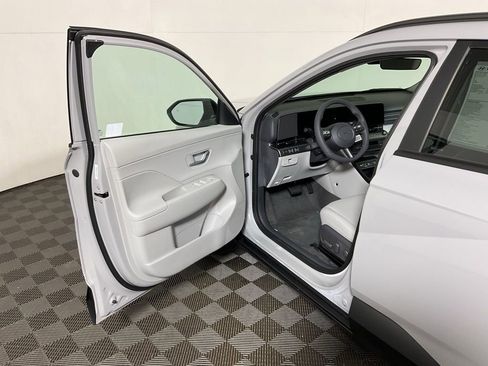New 2026 Hyundai Kona SEL Premium AWD/4WD image 18