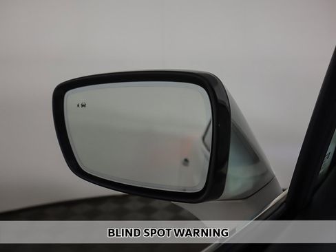 Used 2022 Buick Enclave Essence w/ Experience Buick Package image 4