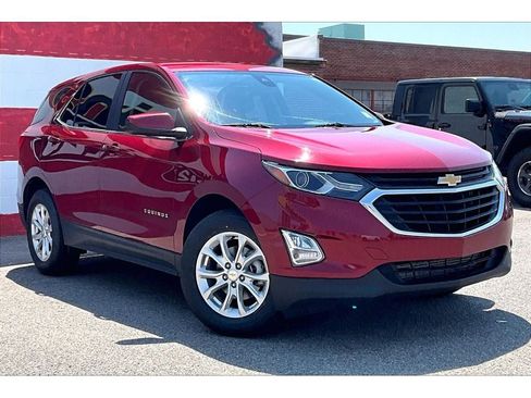 Used 2021 Chevrolet Equinox LT AWD/4WD image 12