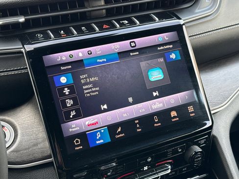 Used 2024 Jeep Grand Cherokee L Limited w/ Trailer Tow Package AWD/4WD image 20