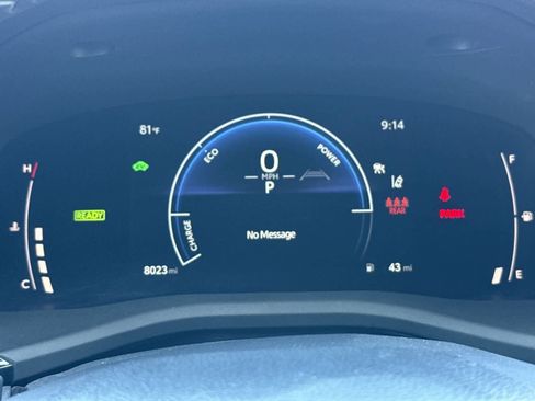 Used 2025 Toyota Camry SE image 30