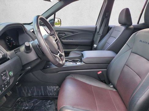 Used 2025 Honda Ridgeline Black Edition image 16
