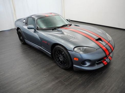 Used 2000 Dodge Viper GTS RWD image 2