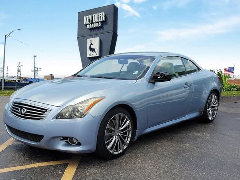 Used 2012 INFINITI G37 Convertible w/ Premium Pkg RWD image 1