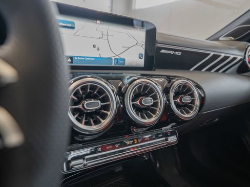 New 2025 Mercedes-Benz CLA 45 AMG 4MATIC image 34