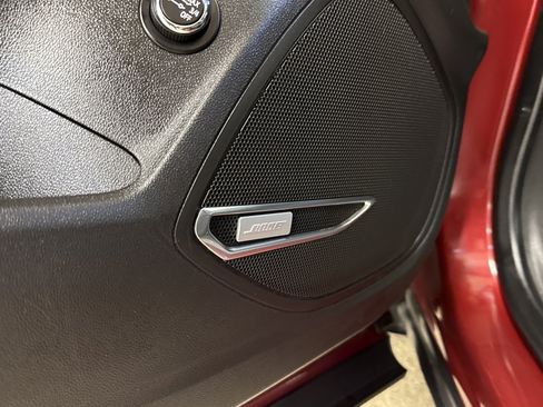 Used 2021 Buick Envision Essence w/ Technology Package I image 4