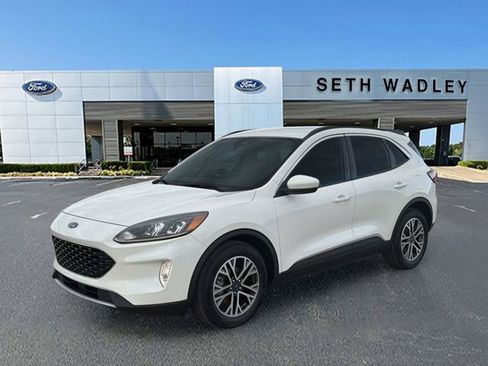 Used 2020 Ford Escape SEL image 3