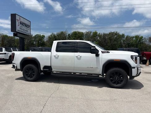 Used 2024 GMC Sierra 2500 AT4 w/ AT4 Preferred Package AWD/4WD image 20