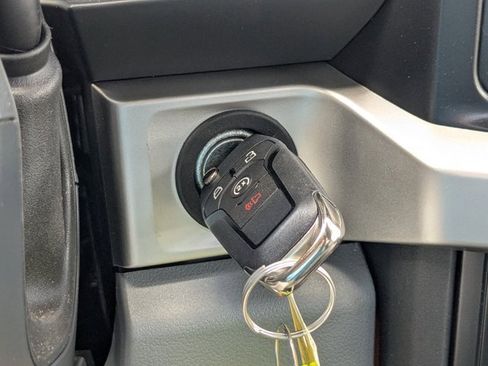 Used 2024 Ford F550 4x4 Regular Cab Super Duty image 27