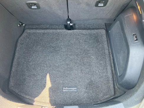 Used 2013 Volkswagen Beetle 2.0T image 19