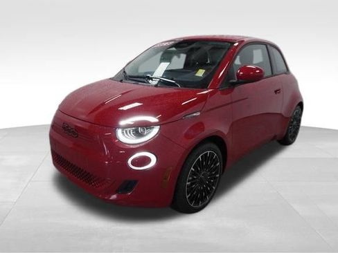 New 2024 FIAT 500 e (RED) image 6