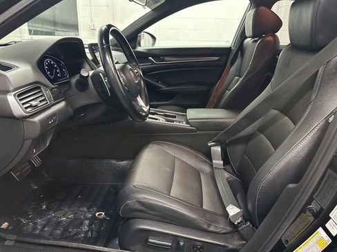 Used 2020 Honda Accord Sport image 19