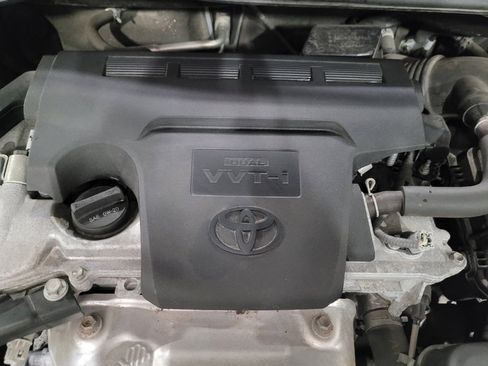 Used 2016 Toyota Camry SE FWD image 30