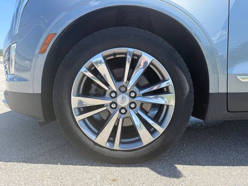 Certified 2024 Cadillac XT5 Premium Luxury w/ LPO, Floor Liner Package AWD/4WD image 14