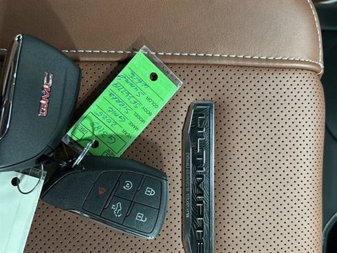 New 2025 GMC Sierra 2500 Denali Ultimate w/ Max Trailering Package image 32