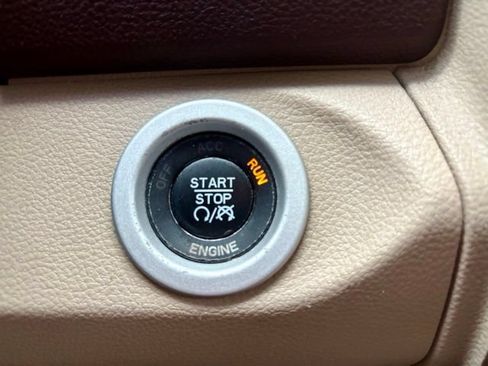 Used 2016 RAM 1500 Laramie Longhorn AWD/4WD image 23