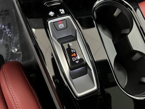 Certified 2025 Audi S6 e-tron Prestige w/ 21" Black Optic Package image 33