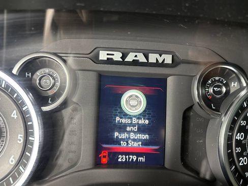 Used 2023 RAM 1500 Big Horn AWD/4WD image 15